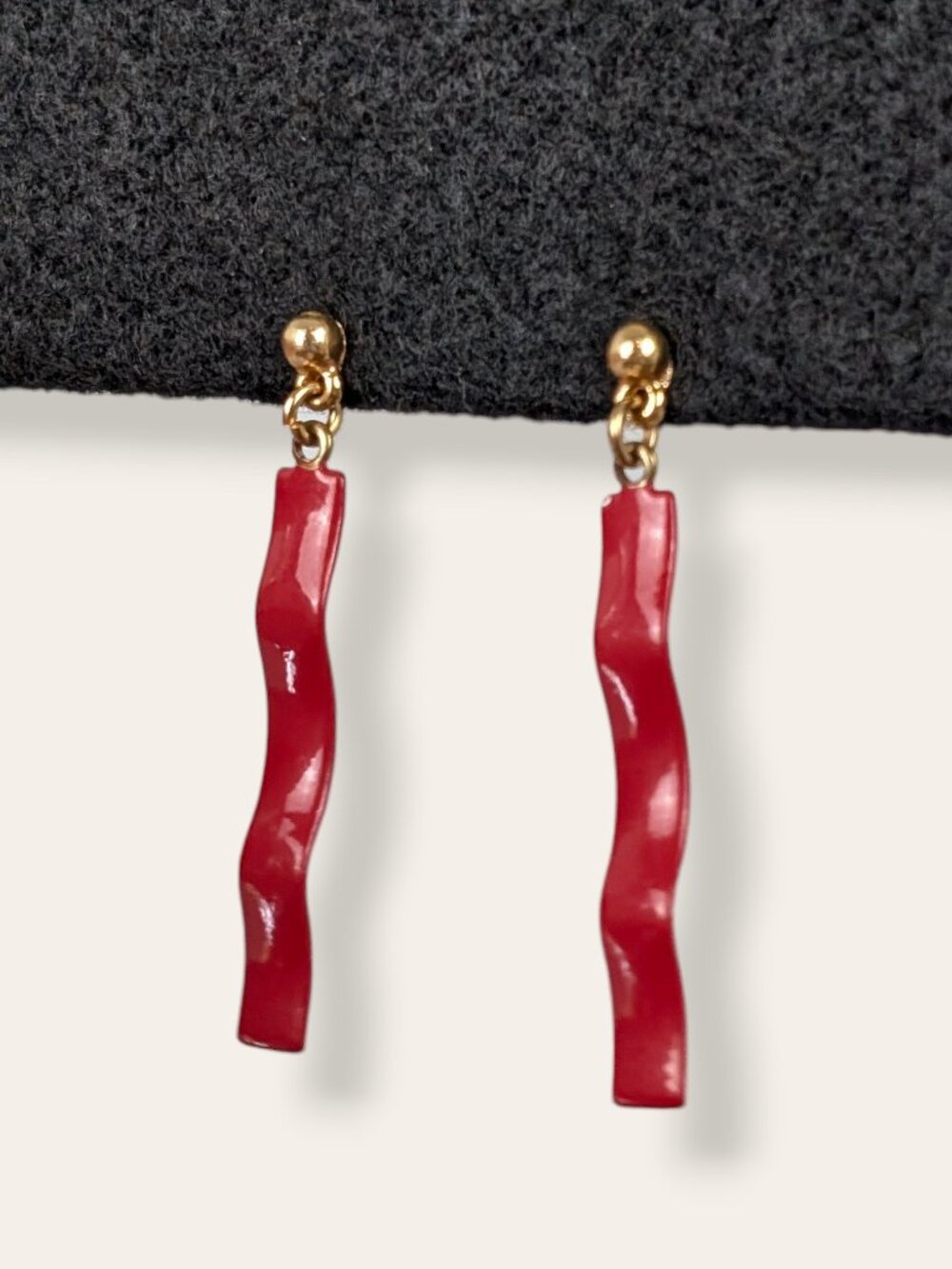 Vintage Wavy Red Metal Rectangle Dangle Earrings